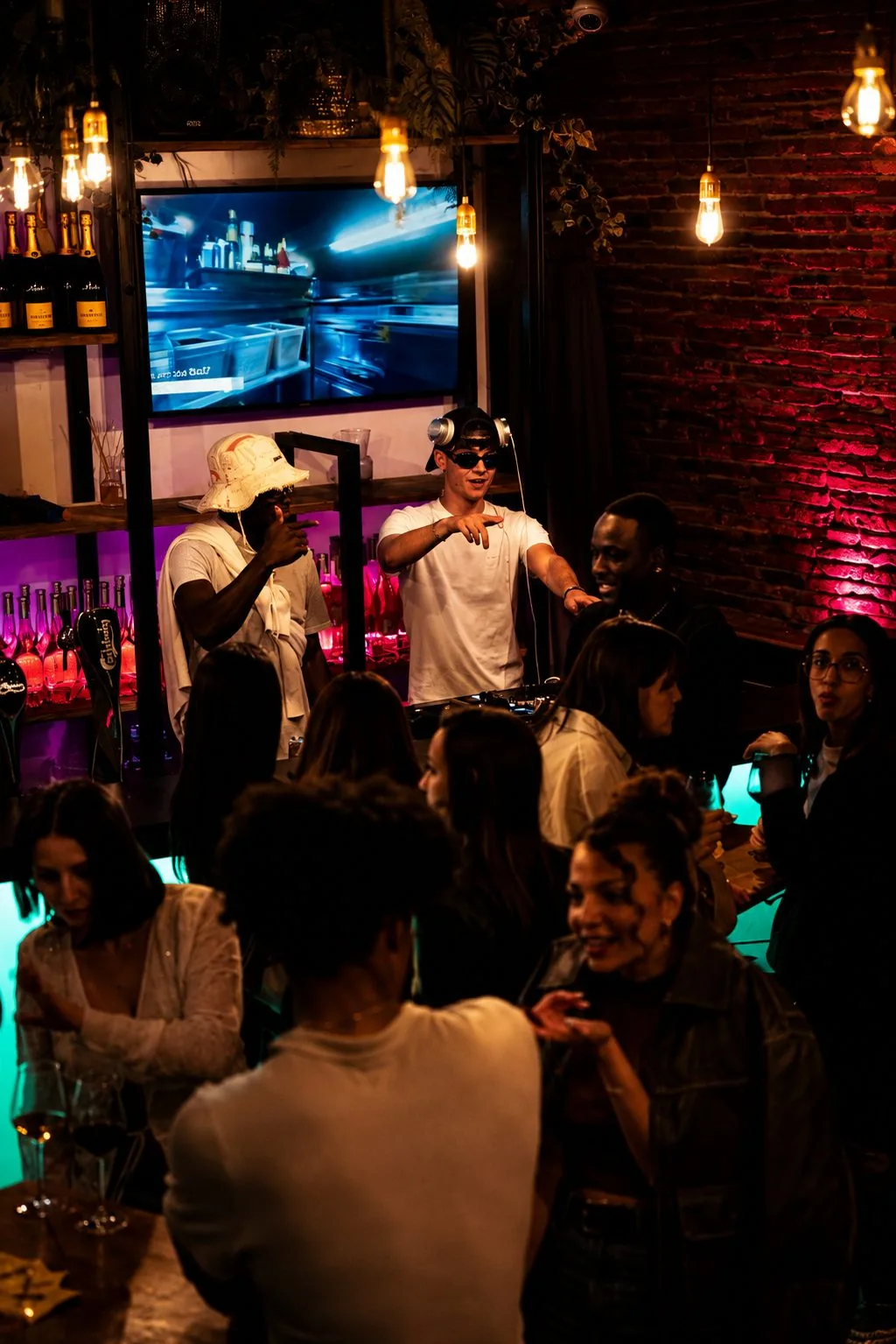 La Cave CLUB